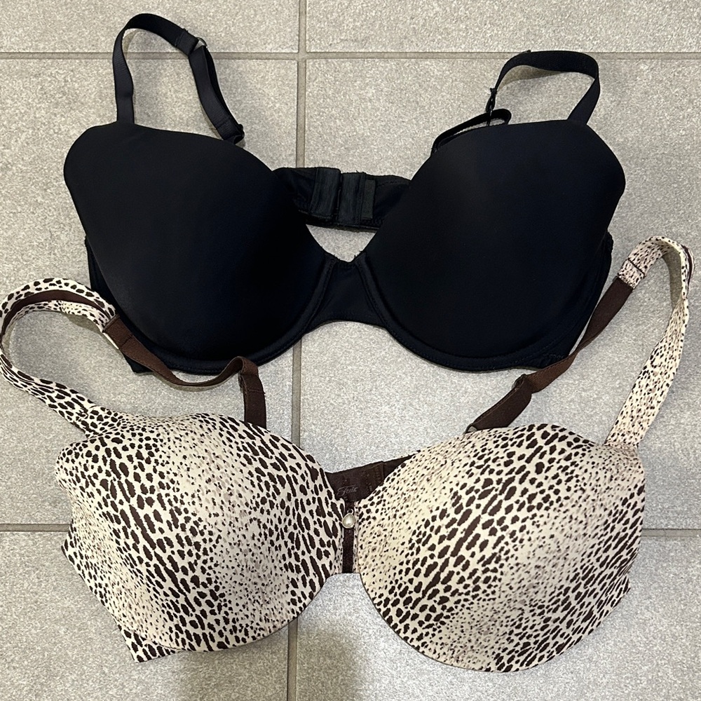 36C TWO BRAS - Vanity Fair and Calvin Klein